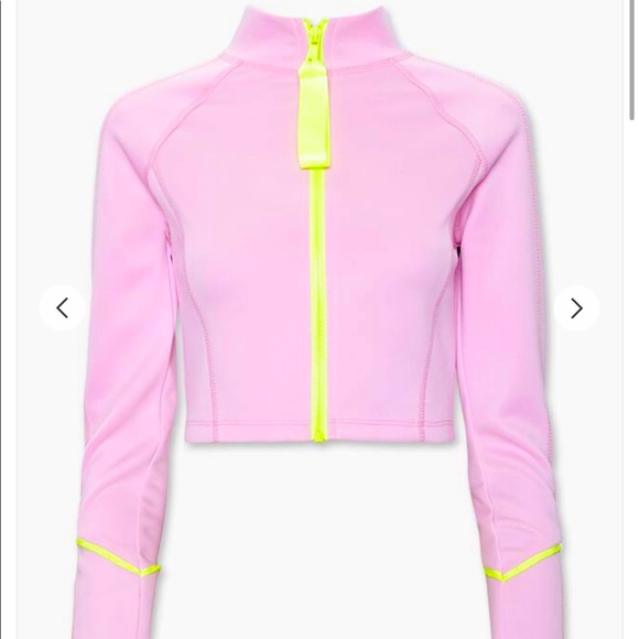 Zara Tops - cropped zip up jacket top